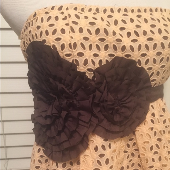 Cute flower party dress - Picture 3 of 5